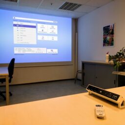 videoproiector CHR 1